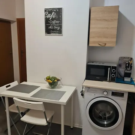 Przy Awf, Latwa Komunikacja Homestay Warsaw