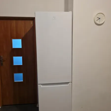 Przy Awf, Latwa Komunikacja * 华沙